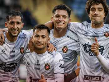 Deportes Limache goleó 3-1 a Huachipato y se mete en la pelea de arriba de la Liga de Primera